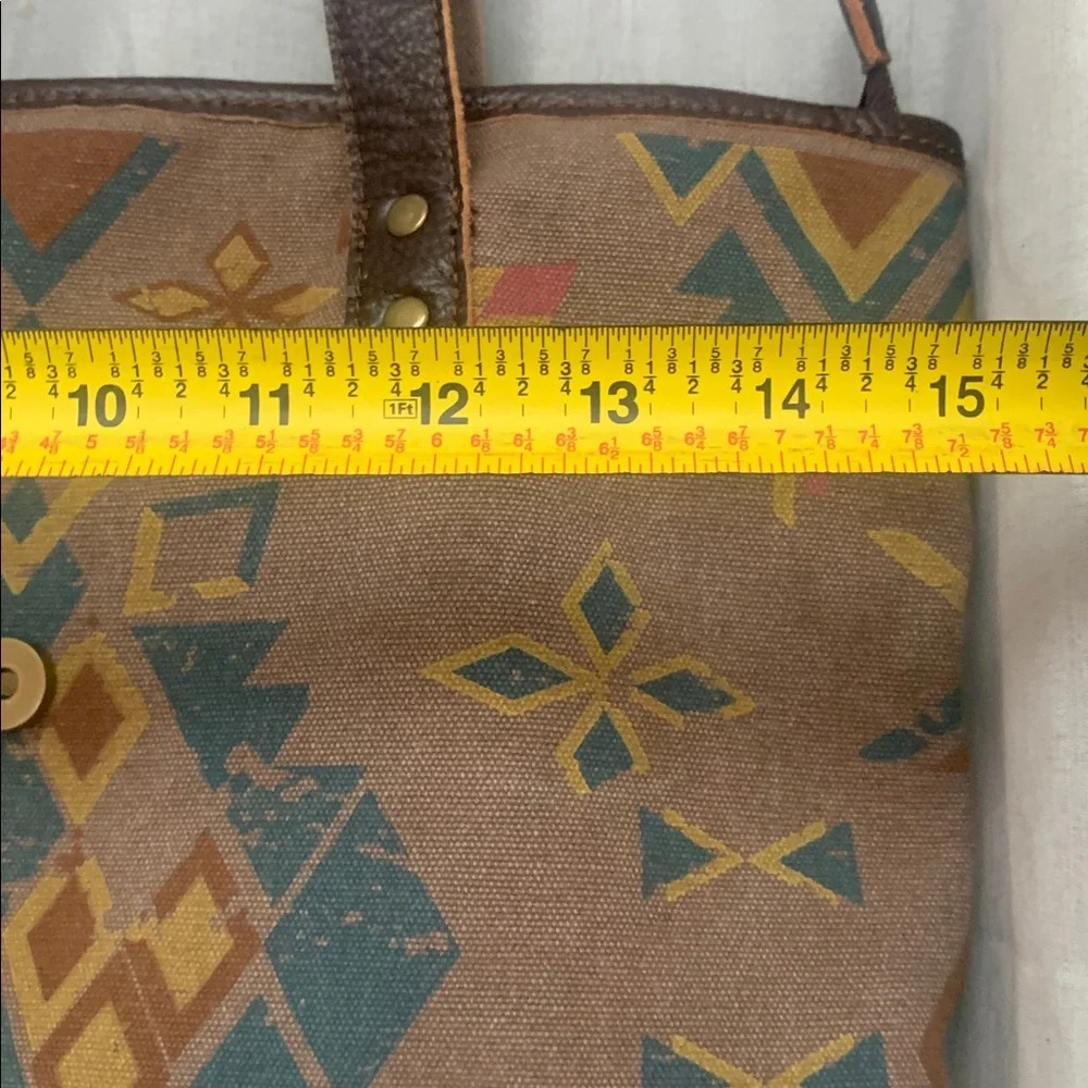 Justin Boots Brown Southwestern Tote with Multicolor Diamond Pattern